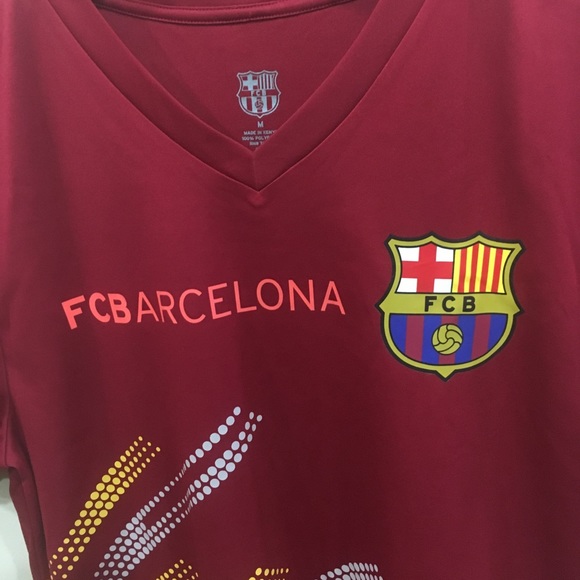 FC Barcelona soccer team V-neck short sleeve - Picture 2 of 4